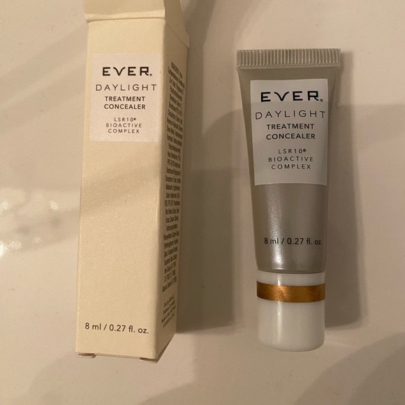 New - EVER DAYLIGHT TREATMENT CORRECTOR WITH LSR10® - Picture 2 of 3